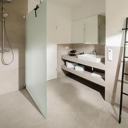Kuesten Sued - Seitliche Wasserlage, Terrasse, 70qm Гретзиль