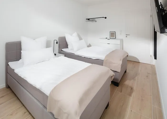 Kuesten Sued - Seitliche Wasserlage, Terrasse, 70qm Appartement