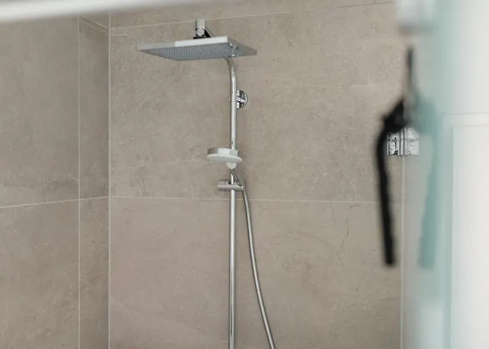 Appartement Kuesten Sued - Seitliche Wasserlage, Terrasse, 70qm Greetsiel